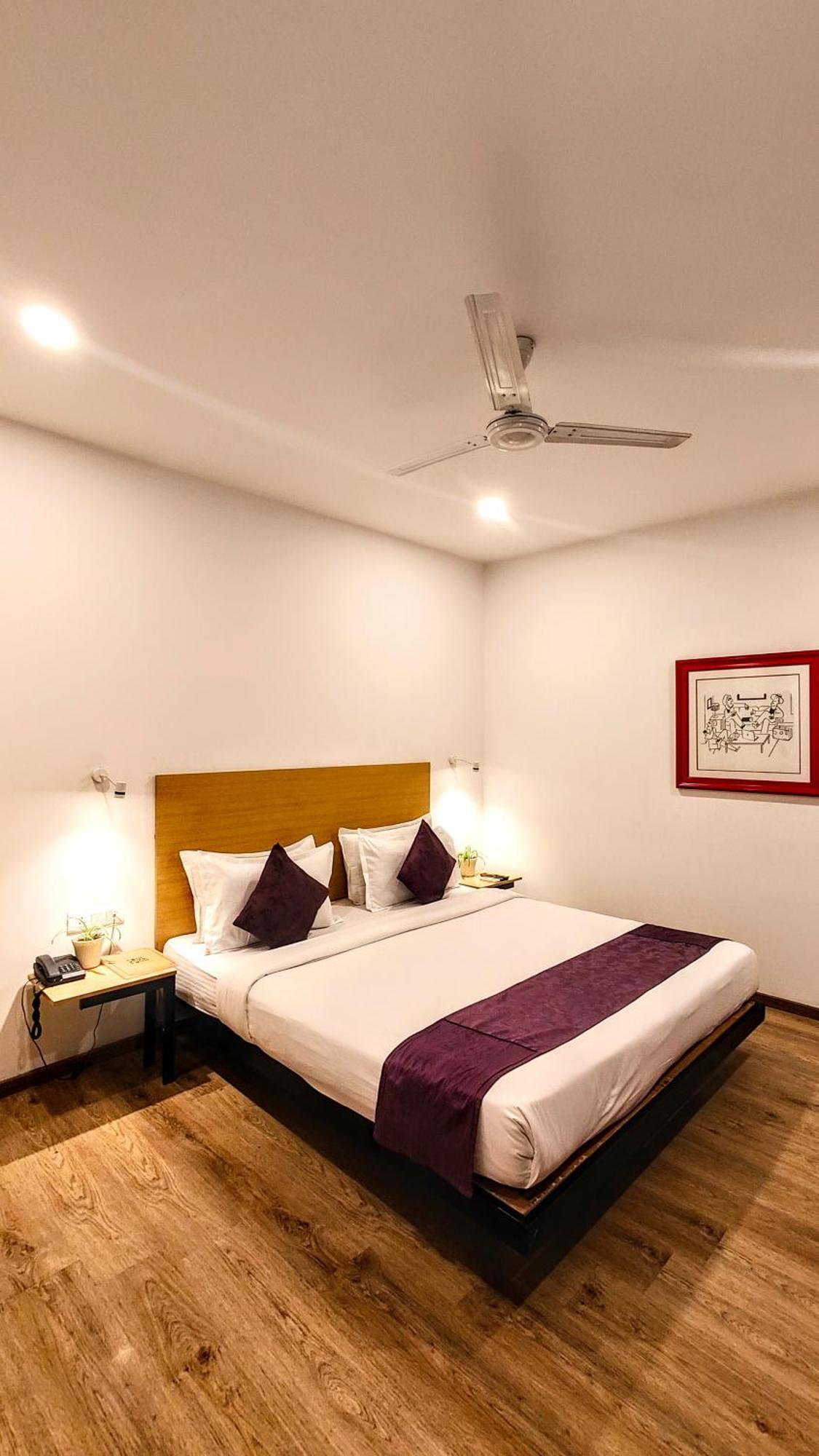 Hotel Mavens White Artemis Hospital Road Sector 52 Gurgaon Exterior foto